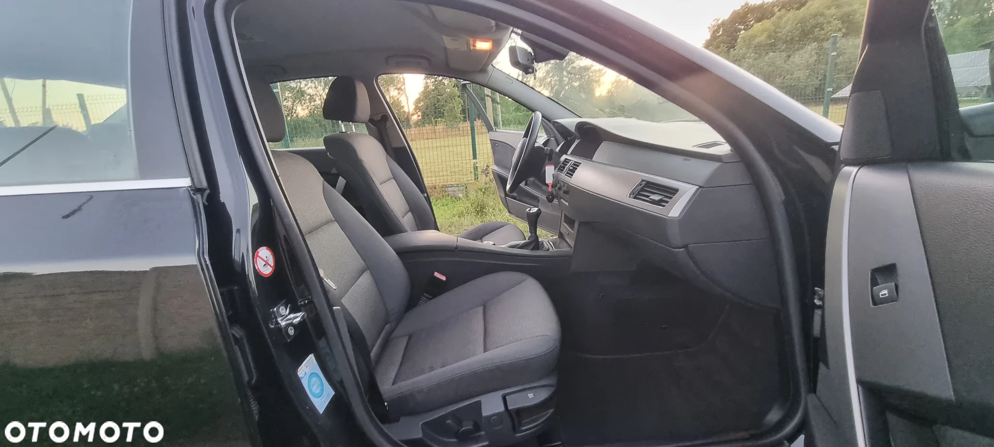 BMW Seria 5 525i - 13
