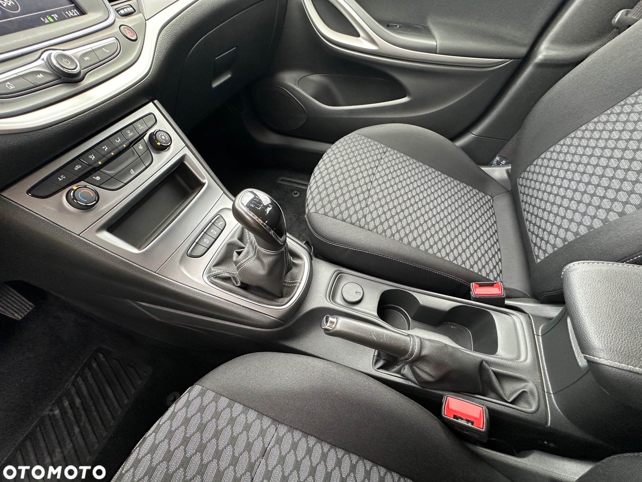 Opel Astra - 28
