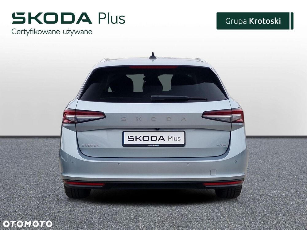 Skoda Superb 2.0 TDI SCR 4x4 Selection DSG - 12