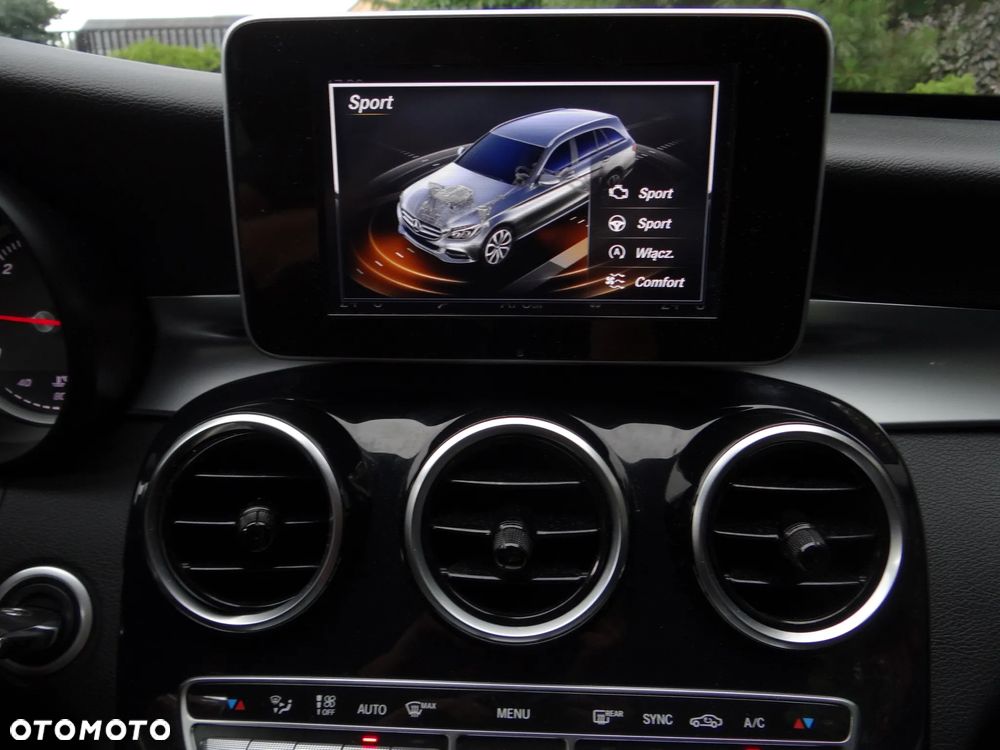 Mercedes-Benz Klasa C 200 (BlueTEC) d T 7G-TRONIC Exclusive - 24