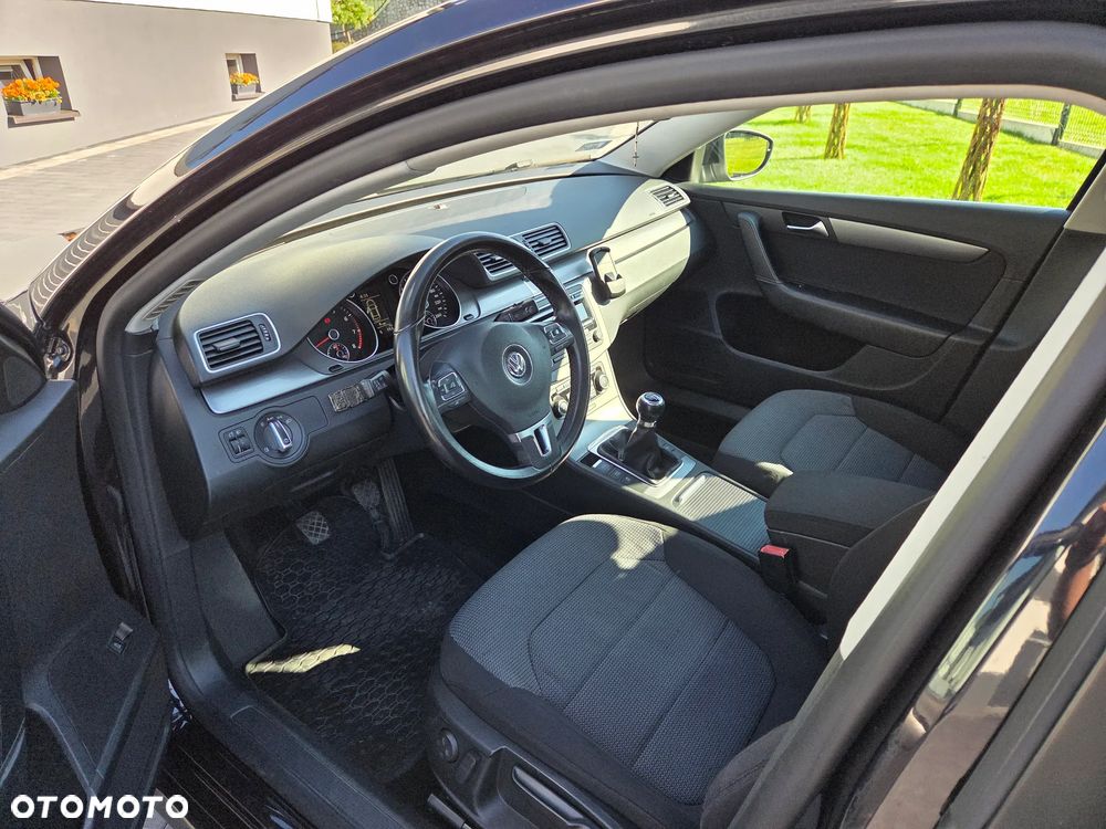 Volkswagen Passat 1.8 TSI Exclusive - 9
