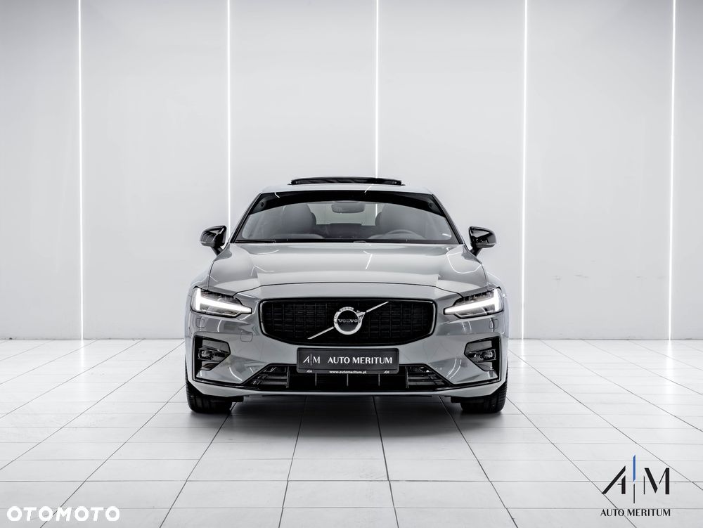 Volvo S60 B5 B AWD Ultimate Dark - 5