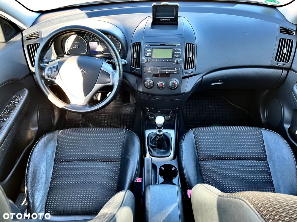 Hyundai i30 1.6 Premium - 18