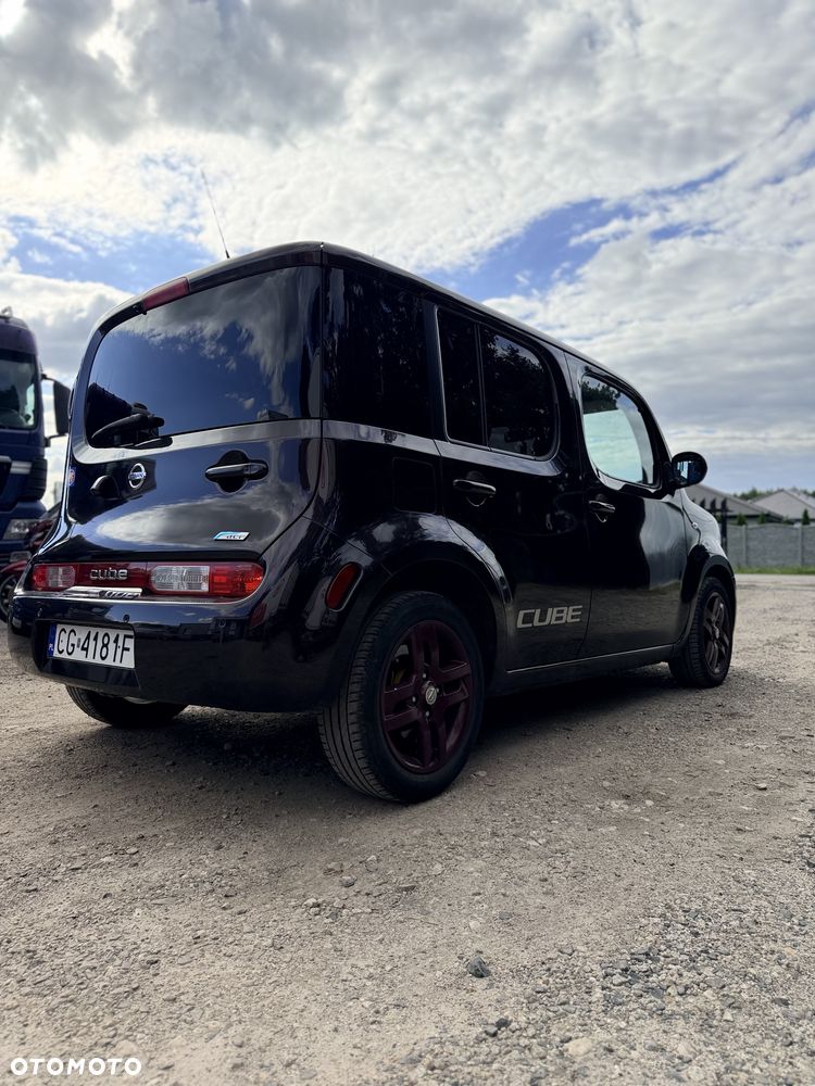 Nissan Cube - 8