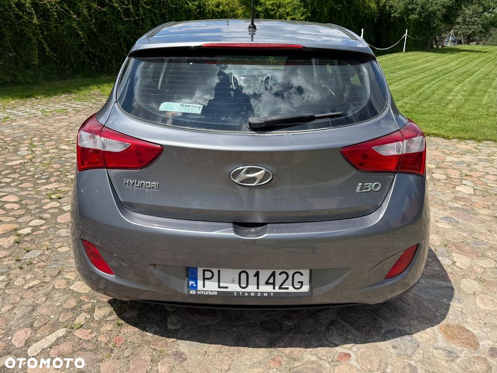 Hyundai i30 1.6 CRDi Classic + - 6