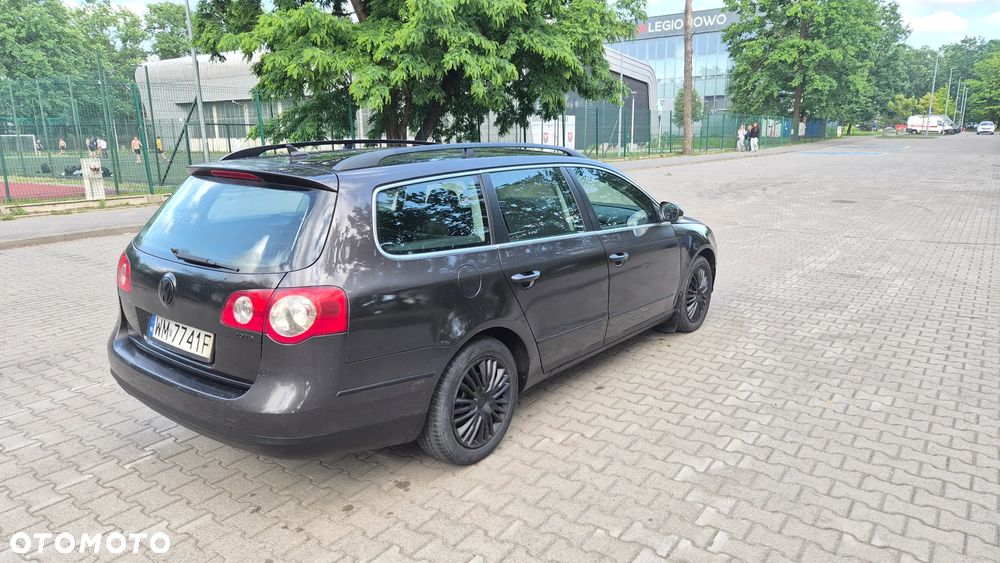 Volkswagen Passat 2.0 TDI Comfortline - 4