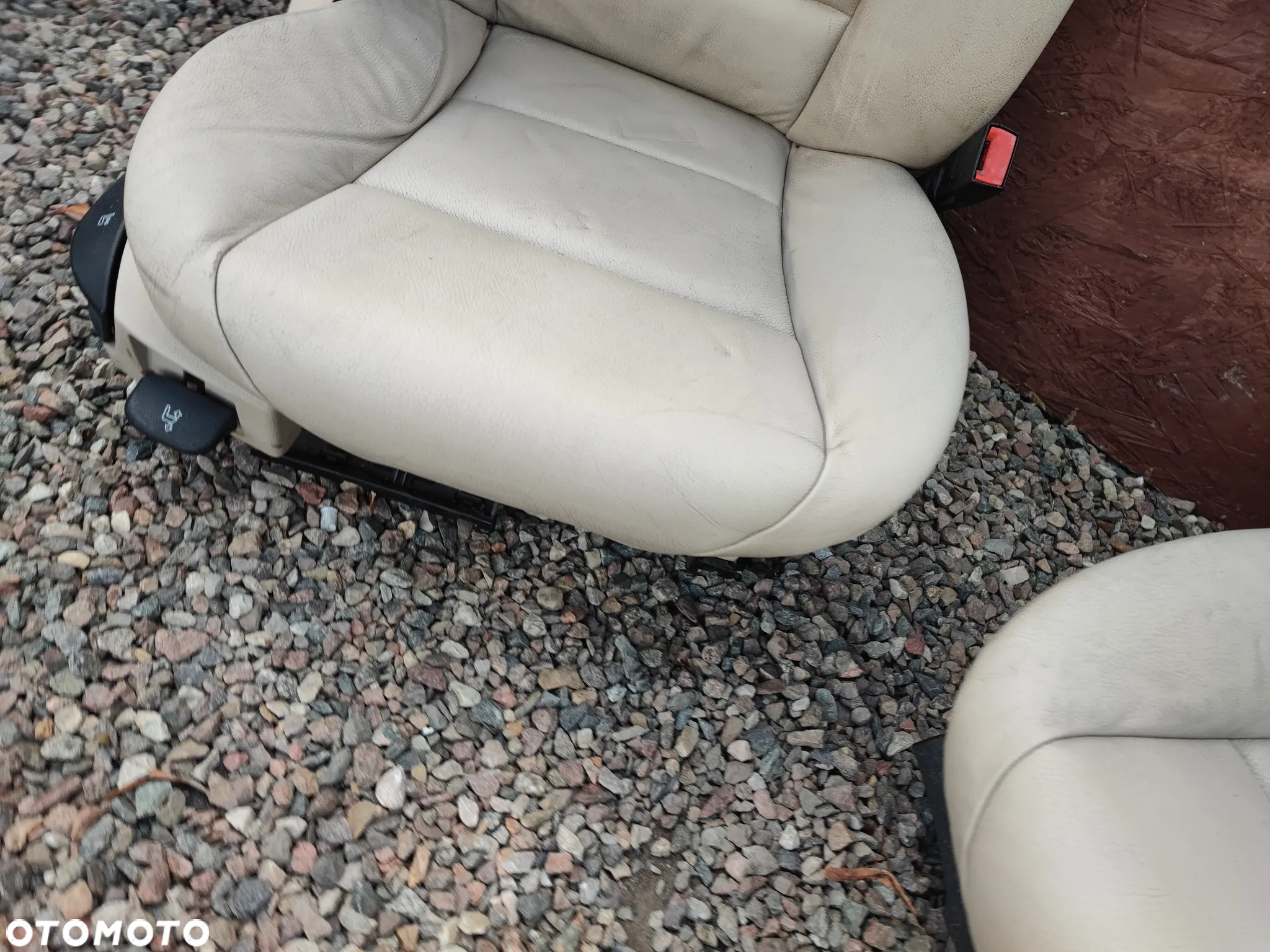 BMW F10 / F11 ORYGINALNE FOTELE PRZEDNIE LEWEY / PRAWY W KOLORZE OYSTER / DAKOTA CREMA ELEKTRYCZNE, PODGRZEWANE O NR. 52 10 9 172 763 OEM - 15