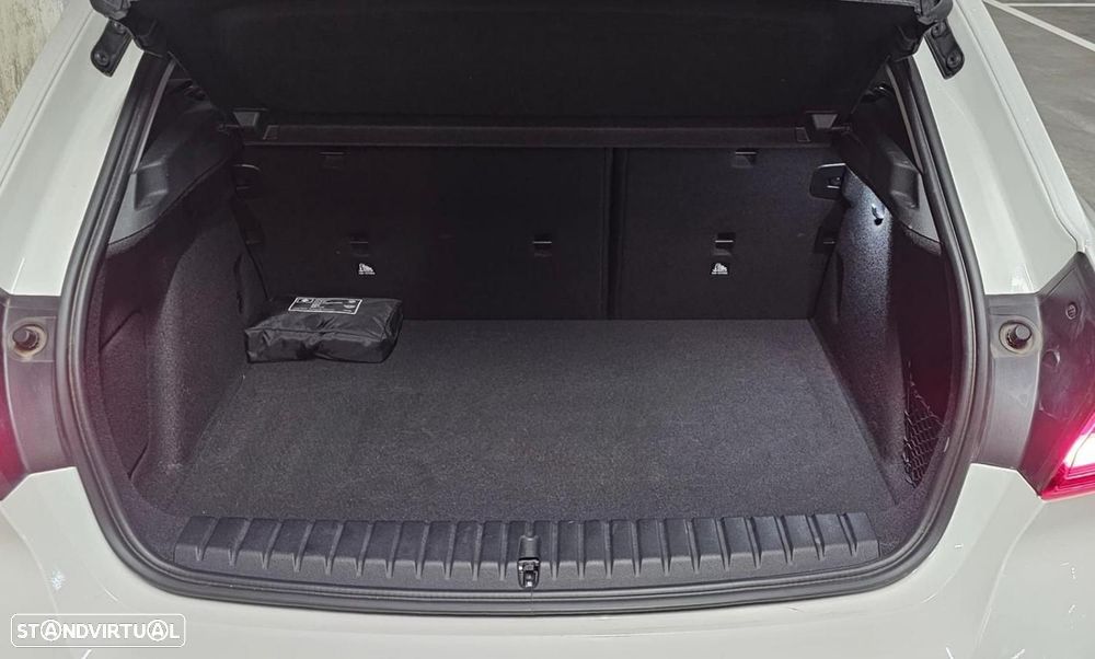 BMW 116 d Pack Desportivo M Auto - 25