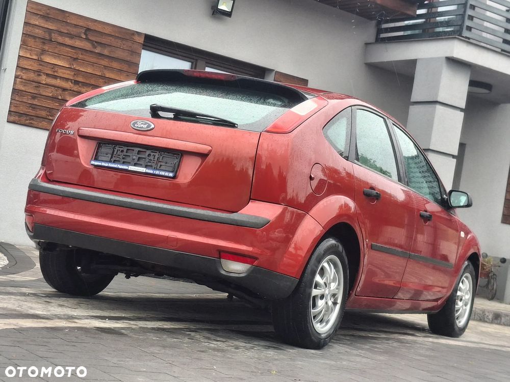 Ford Focus 1.6 16V Style - 15
