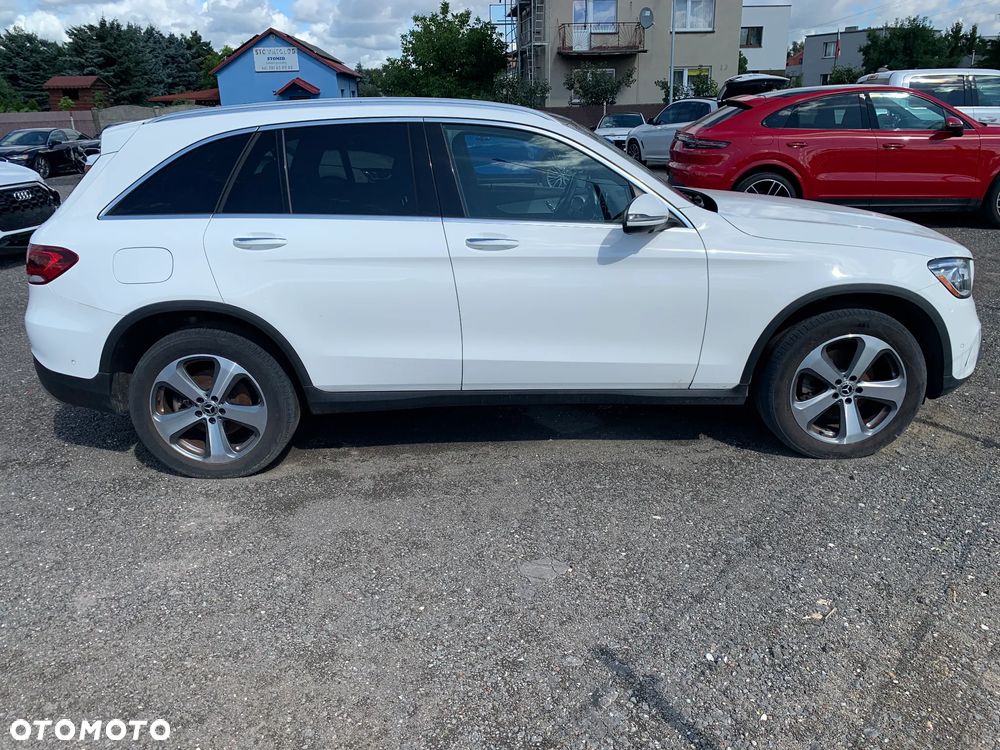 Mercedes-Benz GLC 300 4Matic 9G-TRONIC Edition Avantgarde - 4