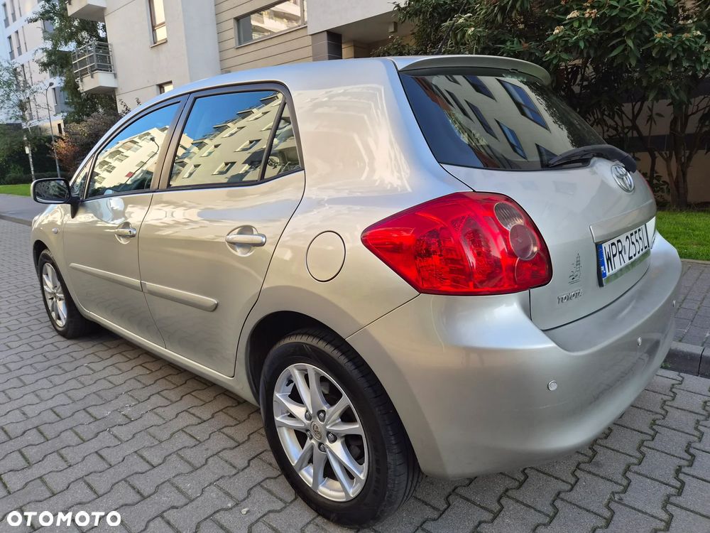 Toyota Auris 1.6 VVT-i Sol - 3