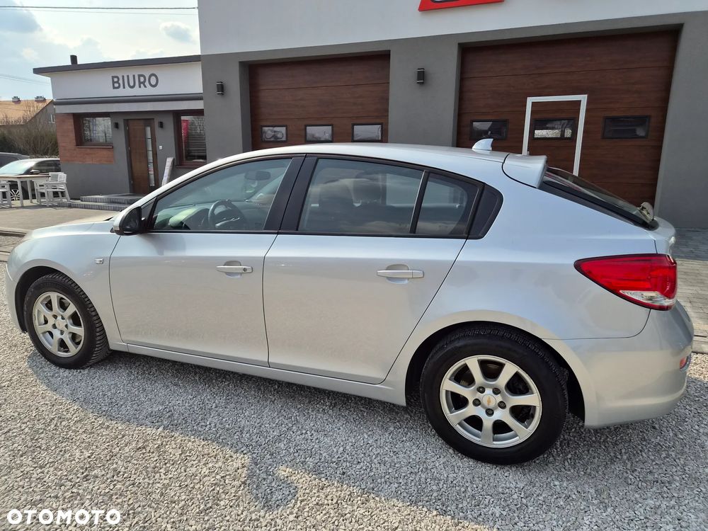 Chevrolet Cruze - 5