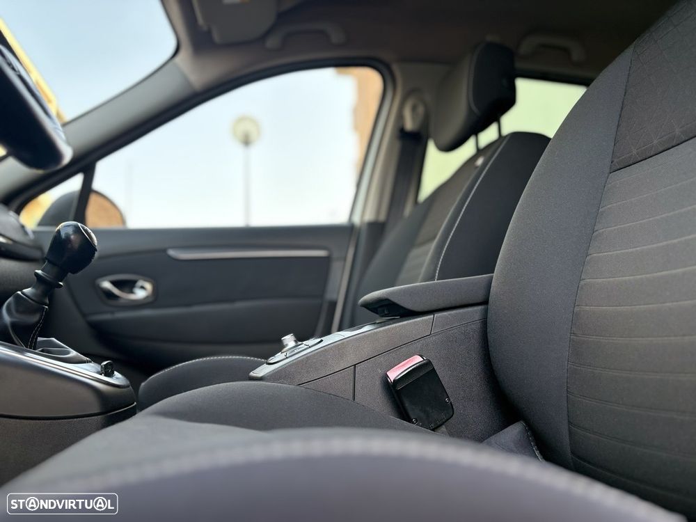 Renault Grand Scénic ENERGY dCi 110 LIMITED - 12