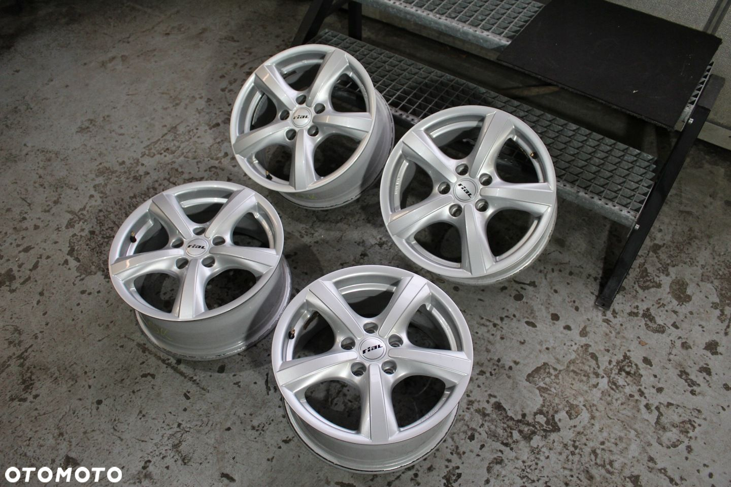 RIAL 16cali 5x112 ET42 7J AUDI SKODA VW SEAT - 6