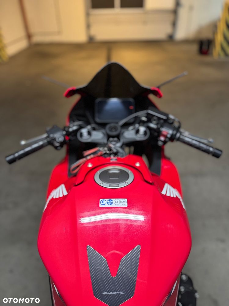 Honda CBR - 9