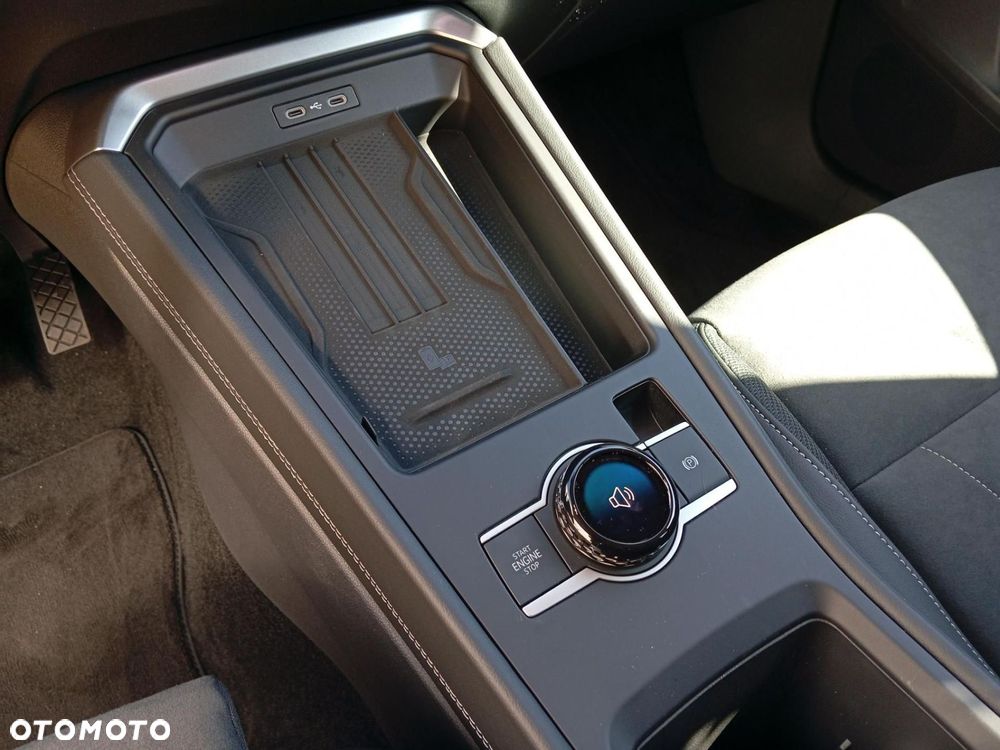 Volkswagen T-Roc - 22