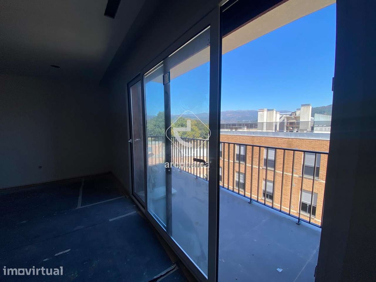 Apartamento T2 no 2º andar - Novo - Vila Fonche, Arcos de Valdevez - Grande imagem: 4/17