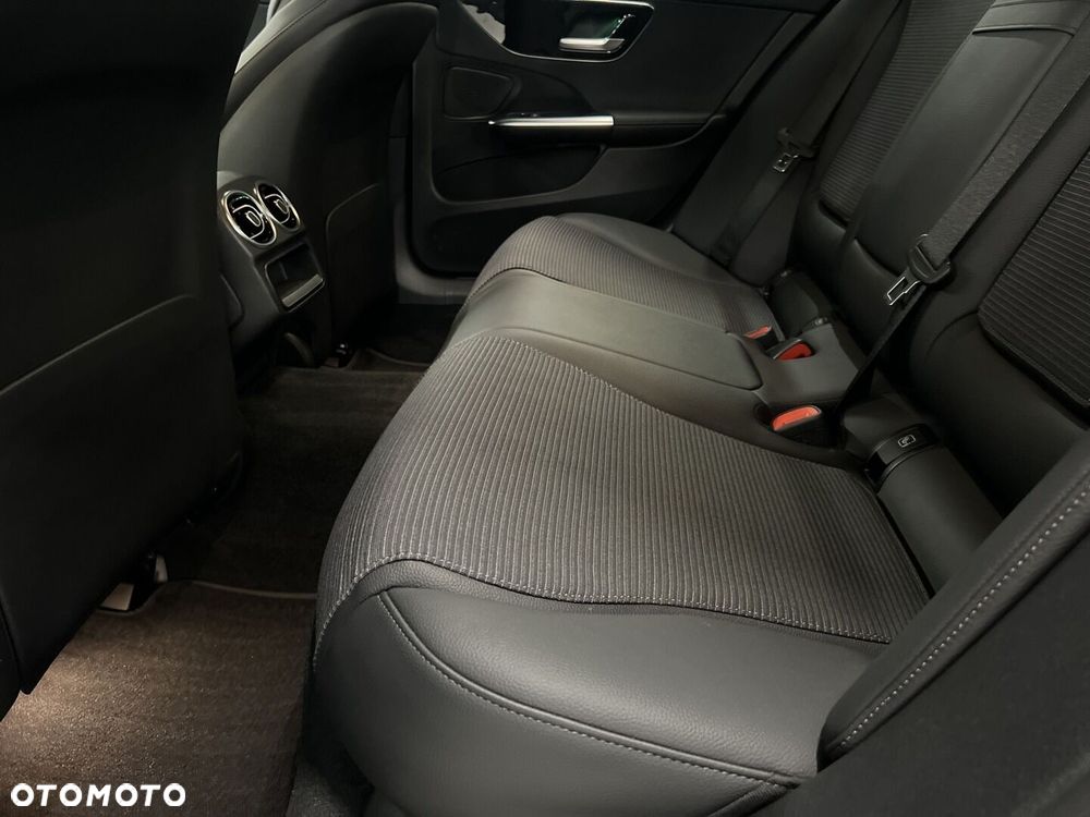 Mercedes-Benz Klasa C - 12