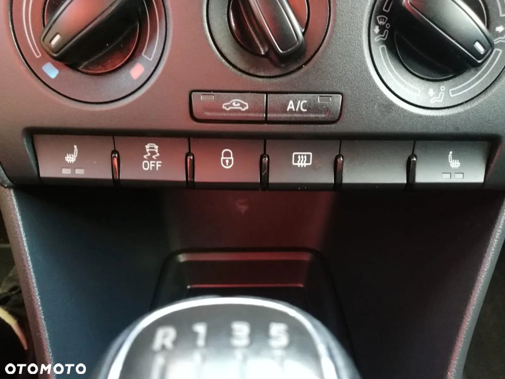 Skoda RAPID 1.2 TSI Ambition Green tec - 19