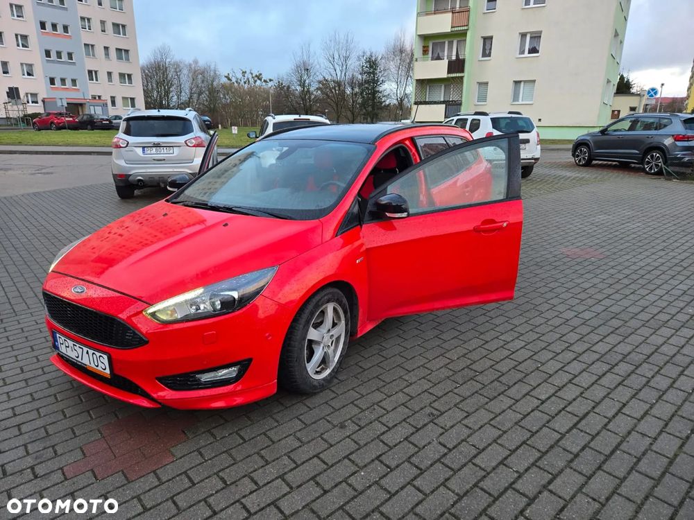 Ford Focus 1.5 EcoBoost ST-Line ASS PowerShift - 1