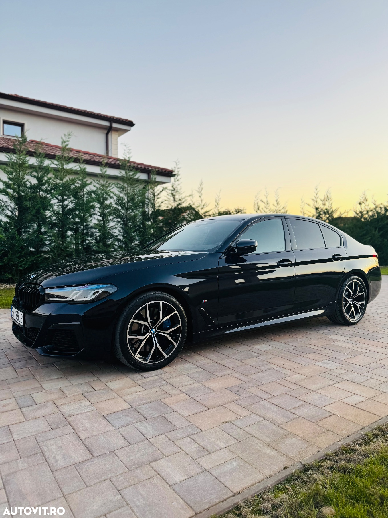 BMW Seria 5 540i Aut. M Sport Edition - 3