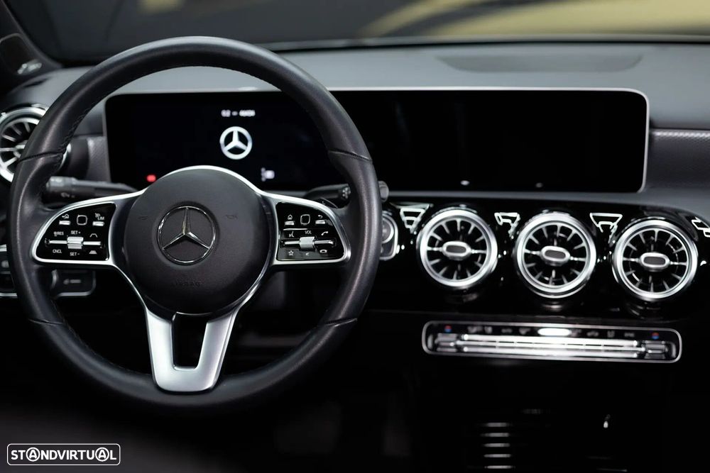 Mercedes-Benz A 180 Limousine d Progressive Aut. - 22