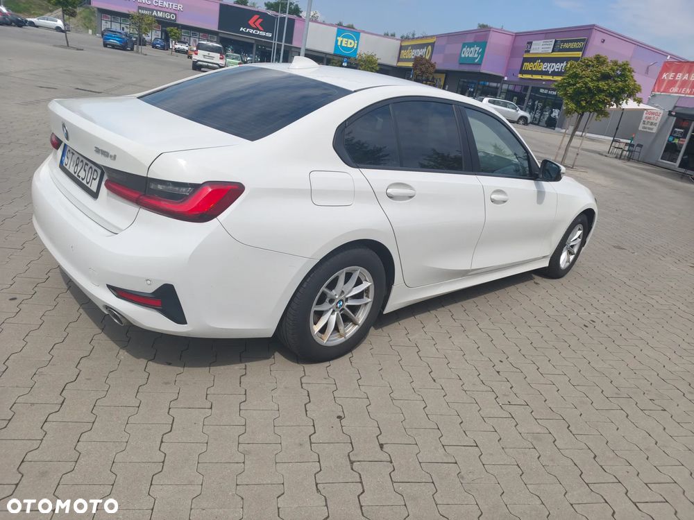 BMW Seria 3 318d - 1