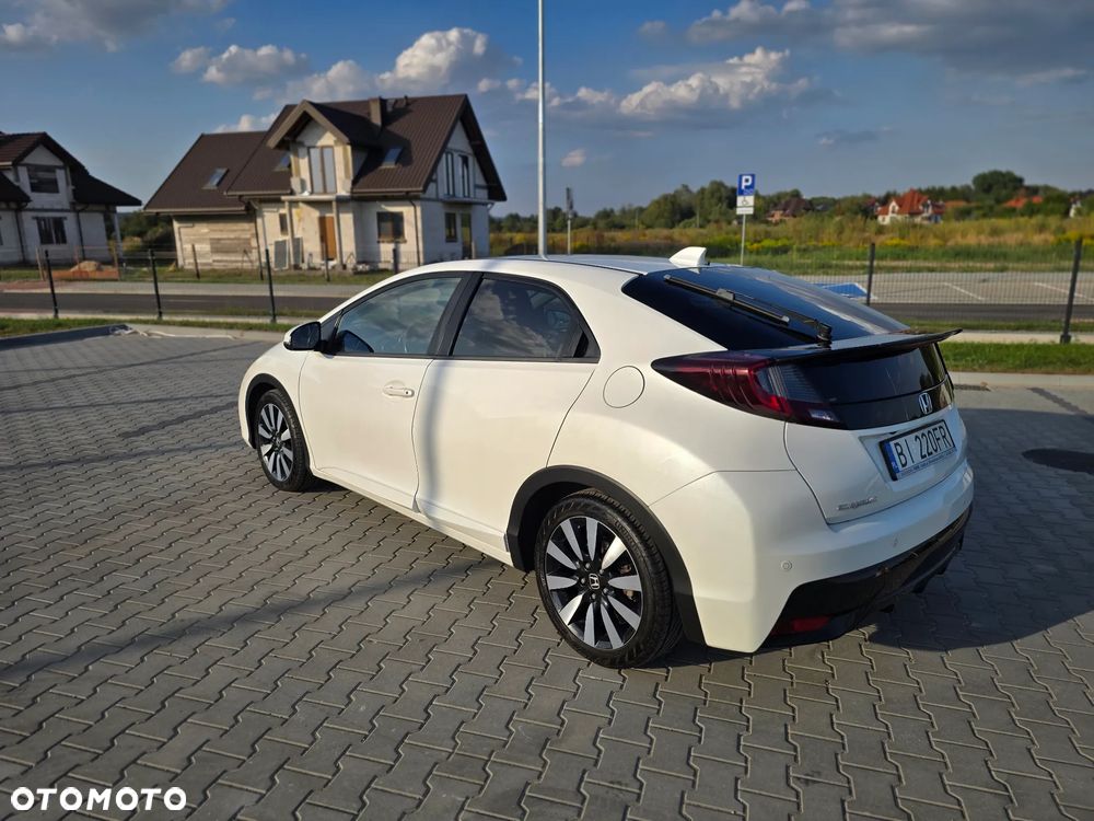 Honda Civic 1.8 Lifestyle (Honda Connect+) - 12