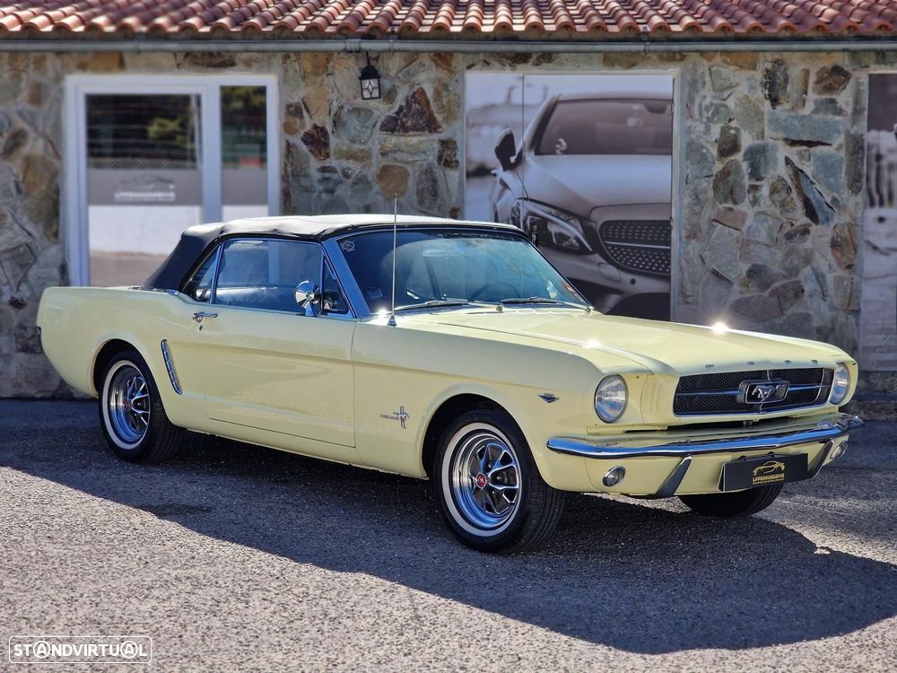 Ford Mustang - 7