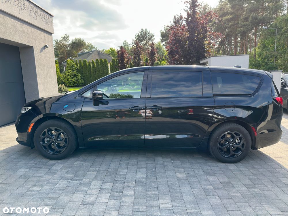 Chrysler Pacifica - 9
