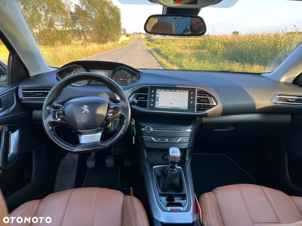 Peugeot 308 1.2 PureTech GPF Allure Pack S&S - 19