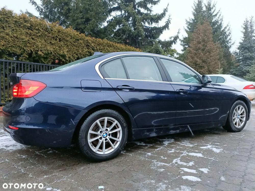 BMW Seria 3 320d Blue Performance Sport Line - 6