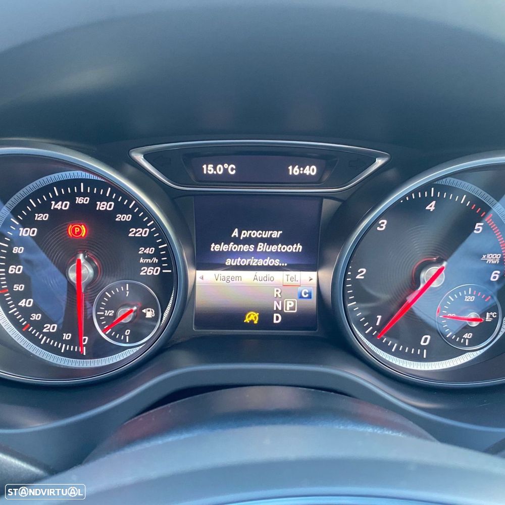 Mercedes-Benz CLA 180 d Shooting Brake Urban Aut. - 33