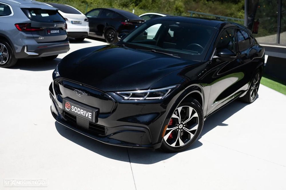 Ford Mustang Mach-E AWD PREMIUM - 23