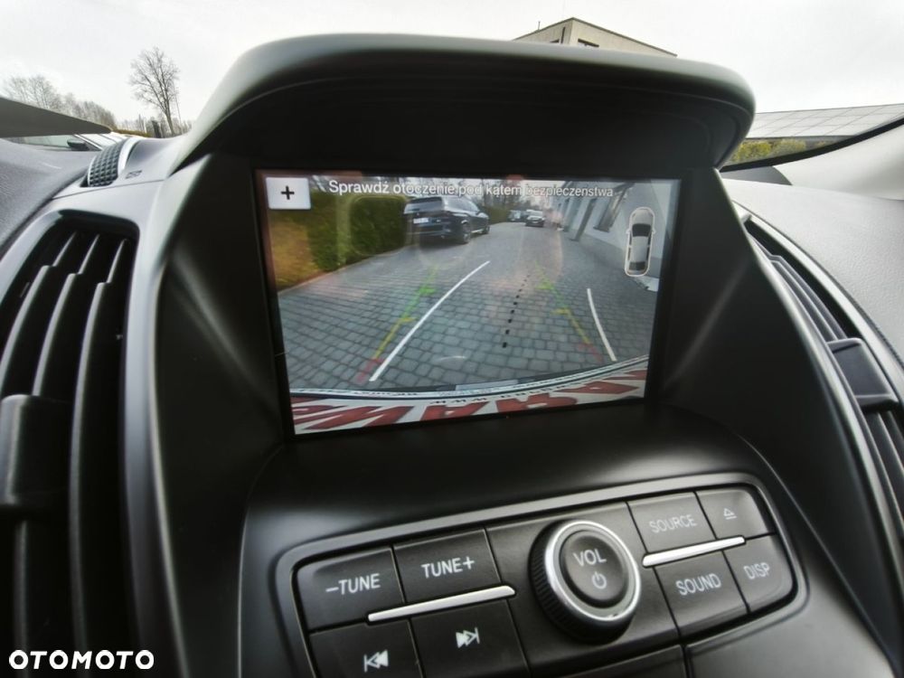 Ford Kuga - 11