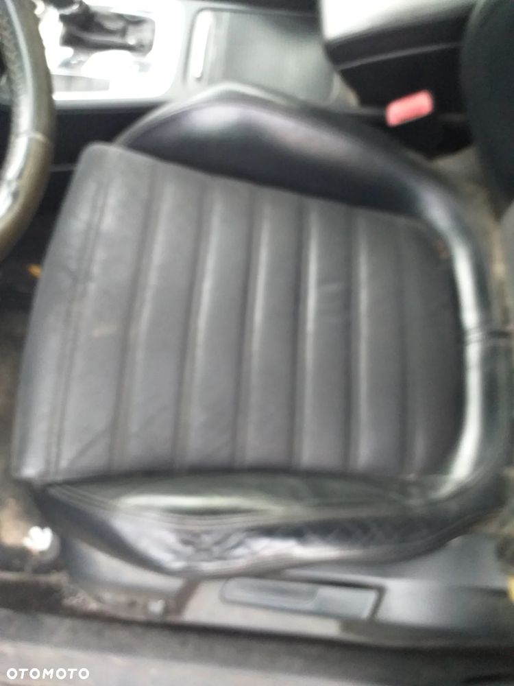 Auto na części - Volkswagen Passat diesel Silnik Skrzynia Drzwi Maska Klapa Błotnik Zderzak Lampa Szyba Klamka Lusterko Deska Kokpit - 9