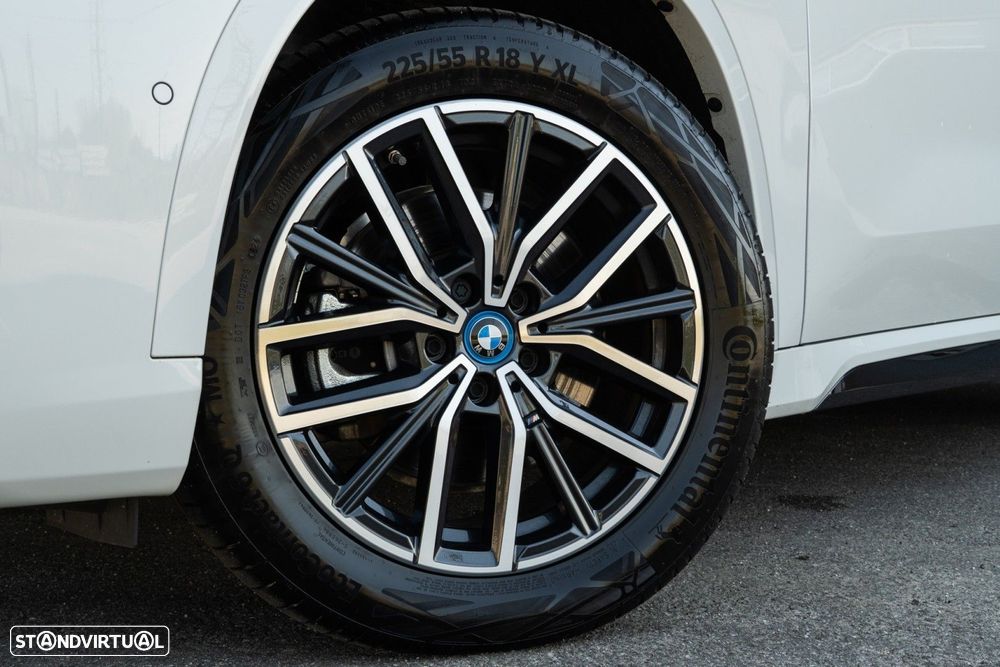 BMW iX1 xDrive30 Pack Desportivo M - 26