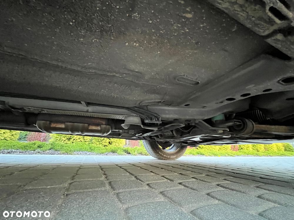 Ford Kuga - 21
