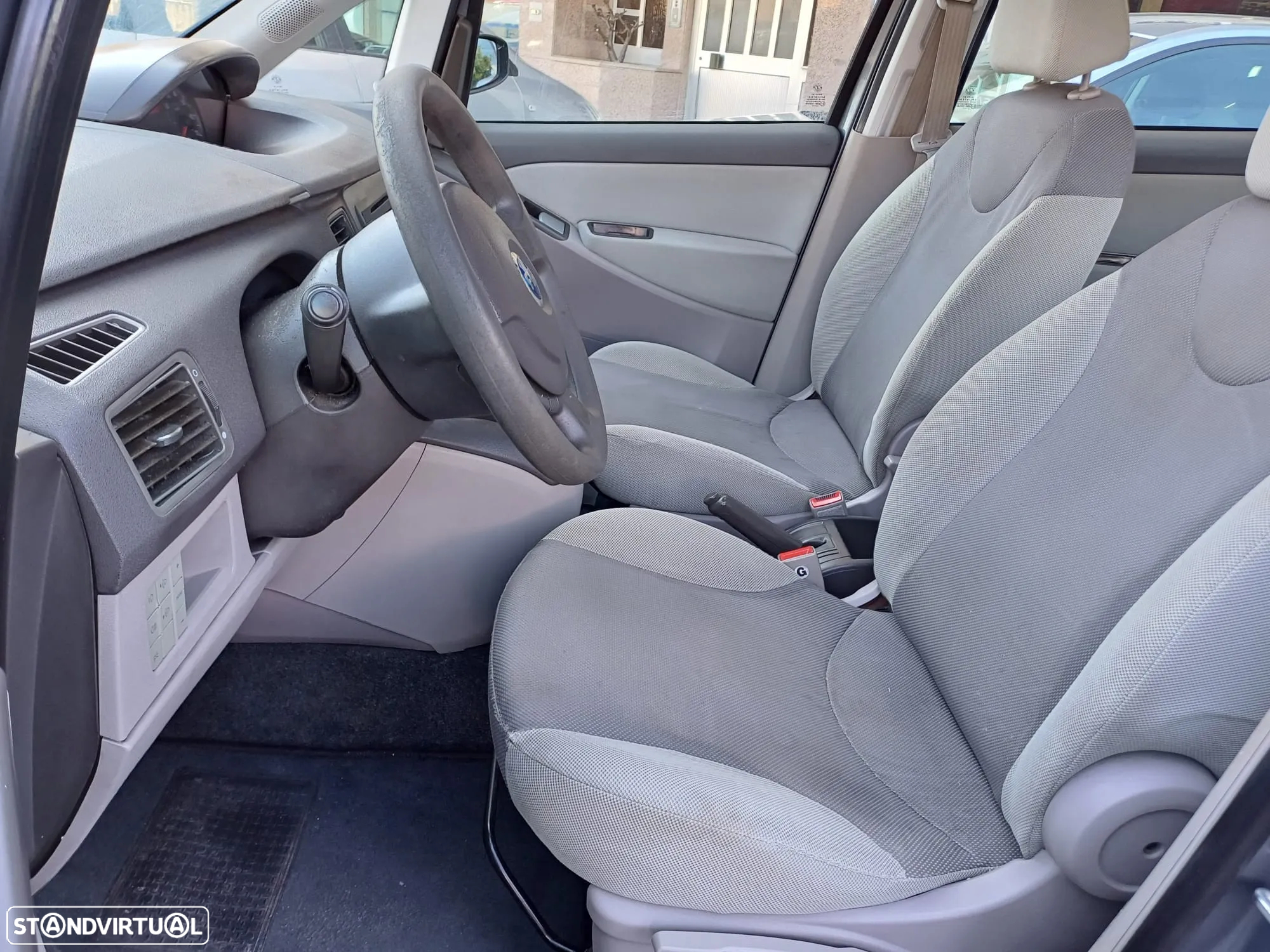 Fiat Idea 1.2 16V Dynamic - 9
