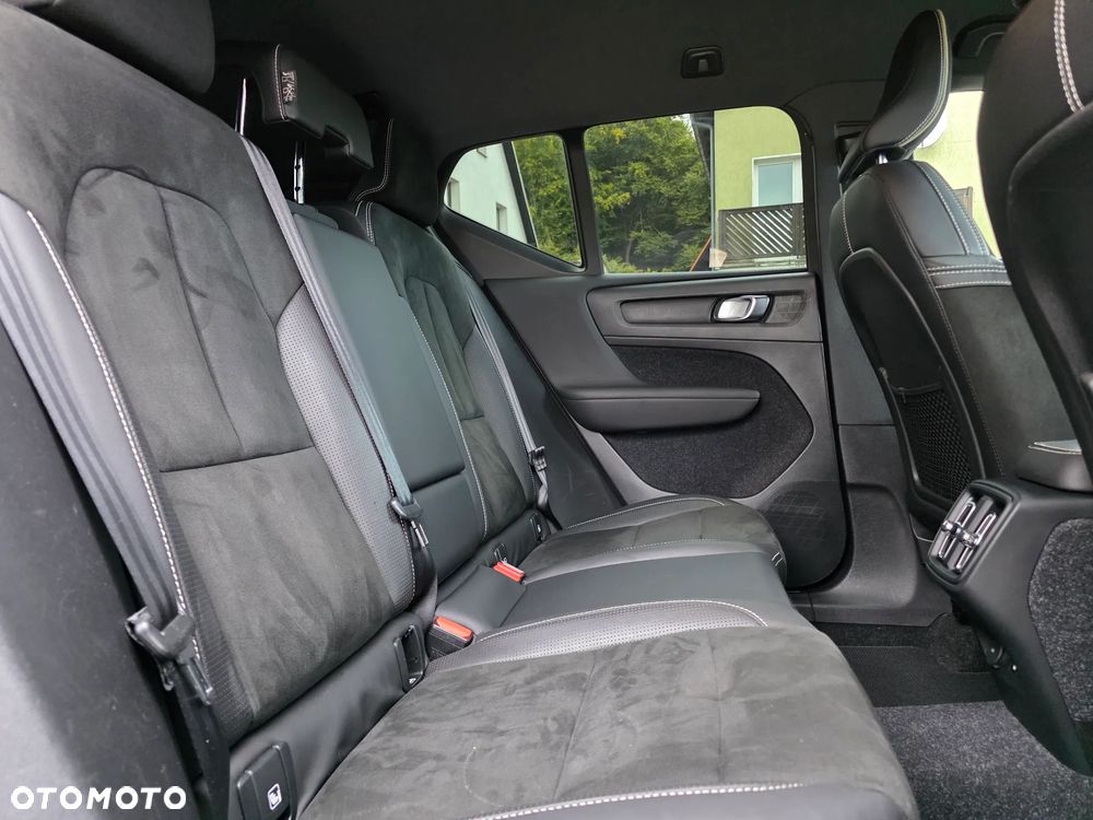 Volvo XC 40 D3 R-Design - 32