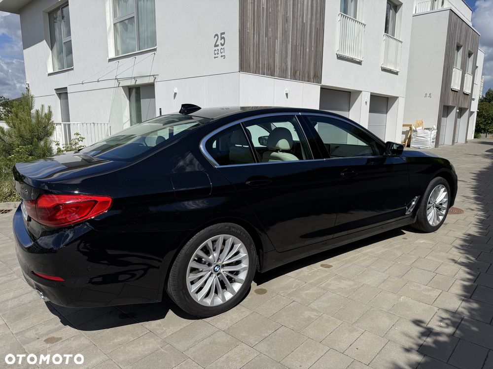 BMW Seria 5 520d xDrive Luxury Line - 23