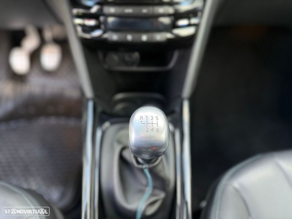Peugeot 2008 1.6 BlueHDi Crossway - 31