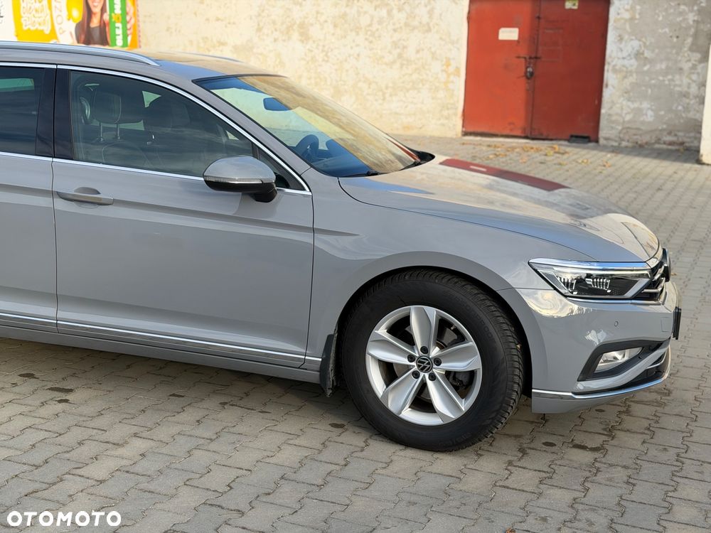 Volkswagen Passat 2.0 TDI Business DSG - 9
