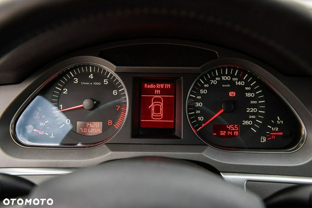 Audi A6 Avant 2.4 - 26