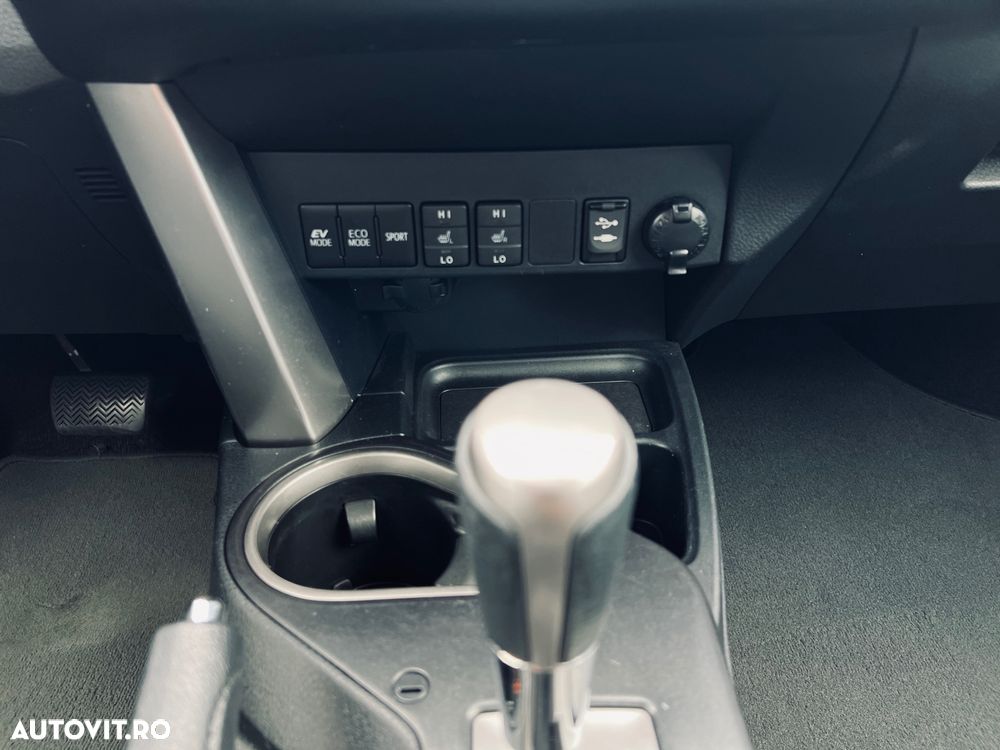 Toyota RAV4 2.5 VVT-i 4x4 Luxury - 13