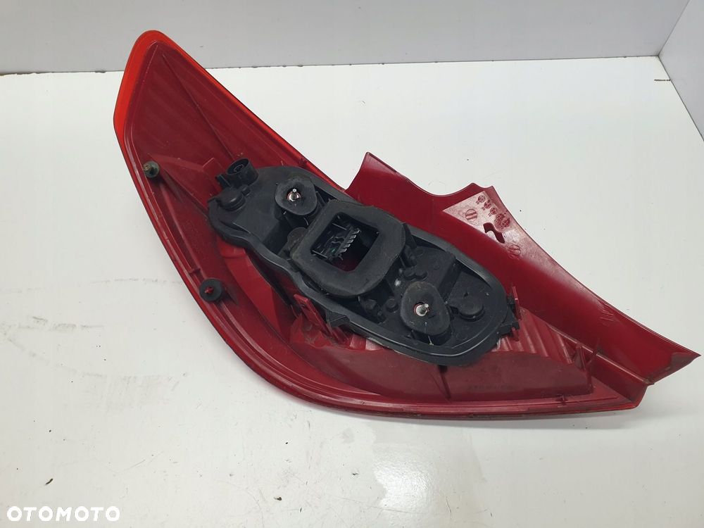 LAMPA TYLNA PRAWA TYŁ PRAWY OPEL CORSA D - 6