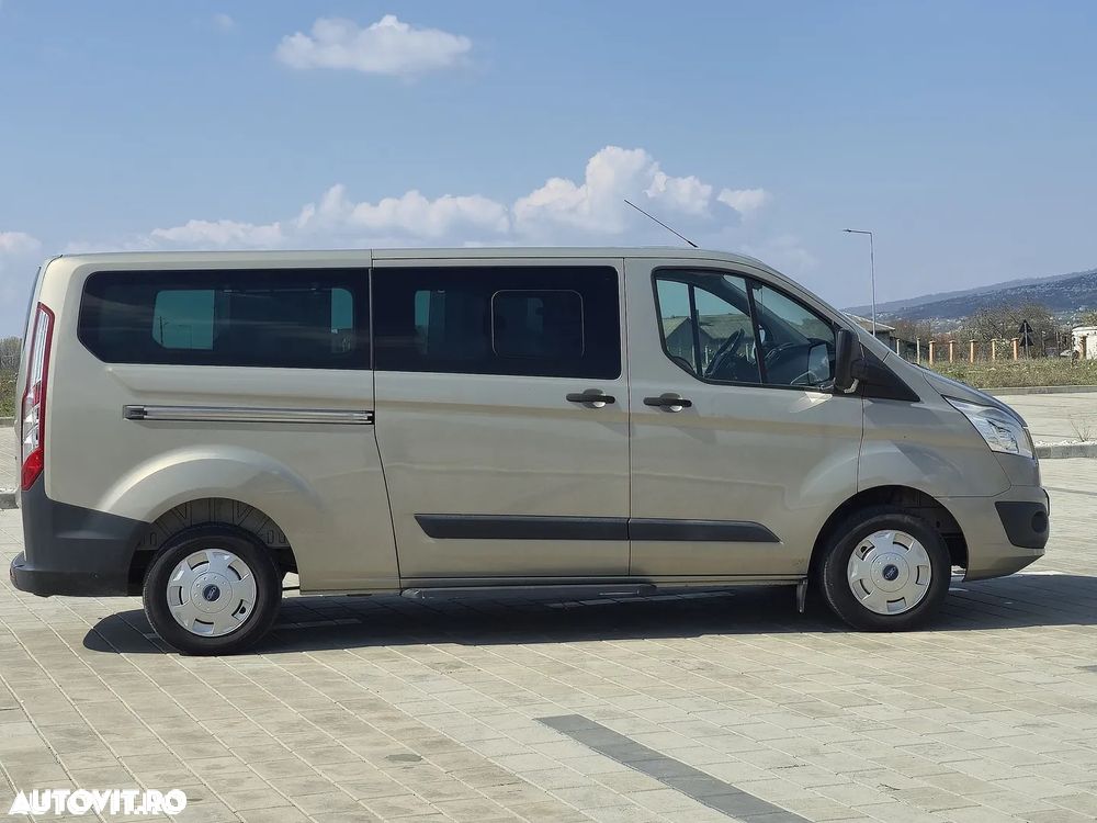Ford Tourneo Custom 300 L1H1 VA Titanium - 23