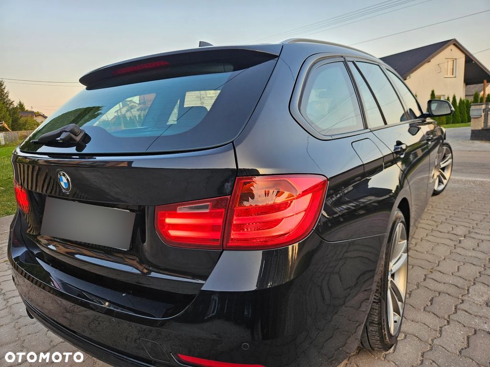 BMW Seria 3 316i Touring Sport Line - 13
