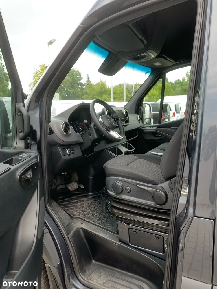 Mercedes-Benz SPRINTER 319 EXTRA LONG - 15