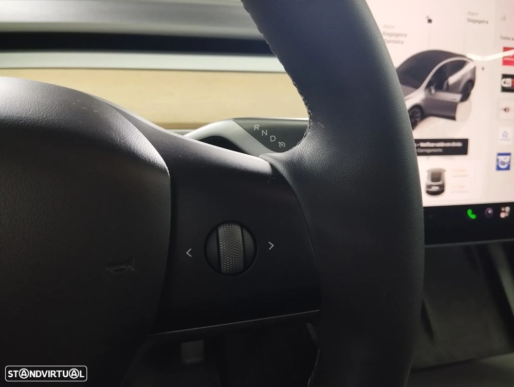 Tesla Model Y Long Range Tração Integral - 24